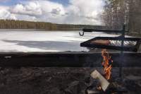 Elamonjärvi lean-to fire place